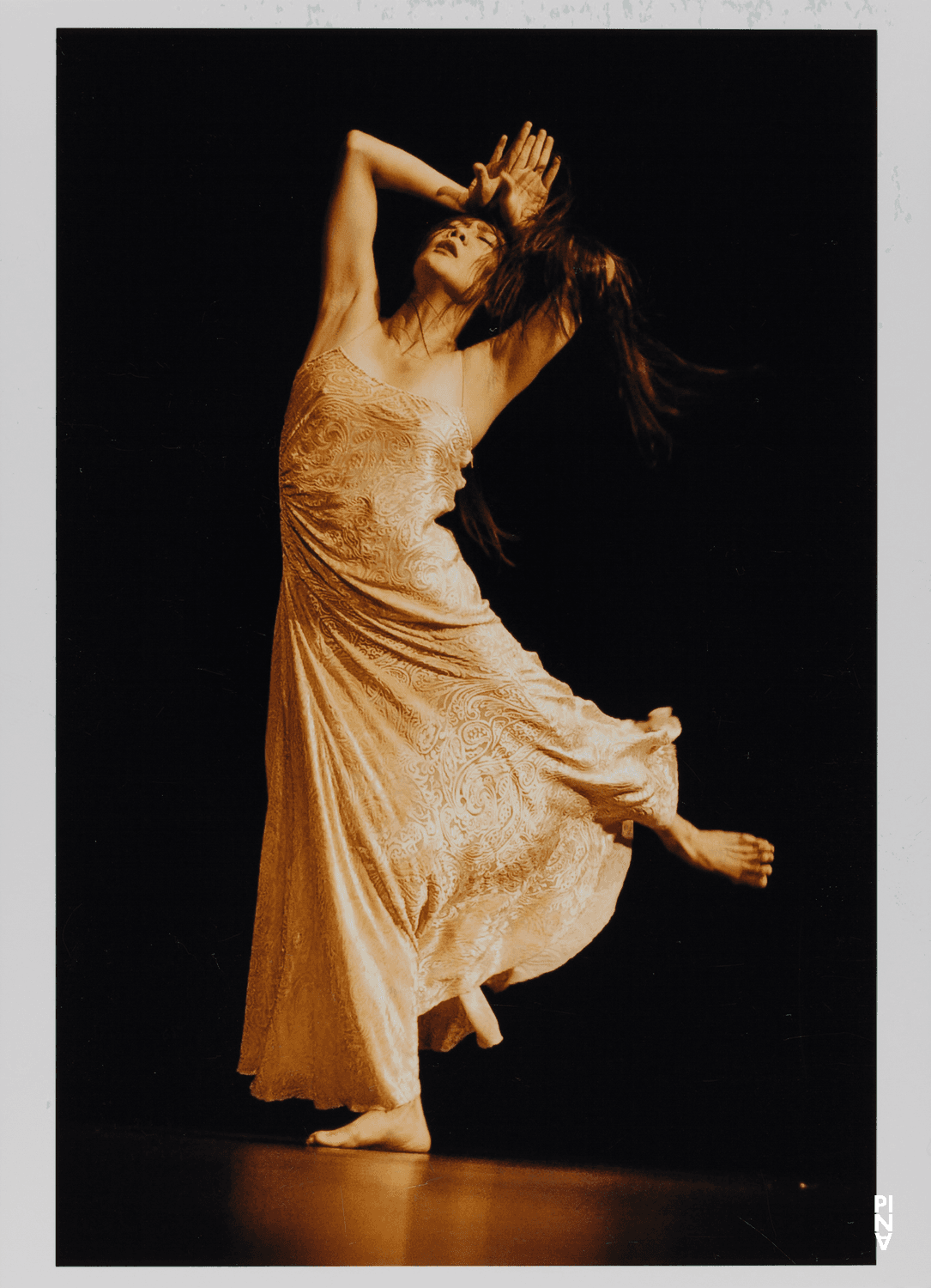 Azusa Seyama dans « Nefés » de Pina Bausch