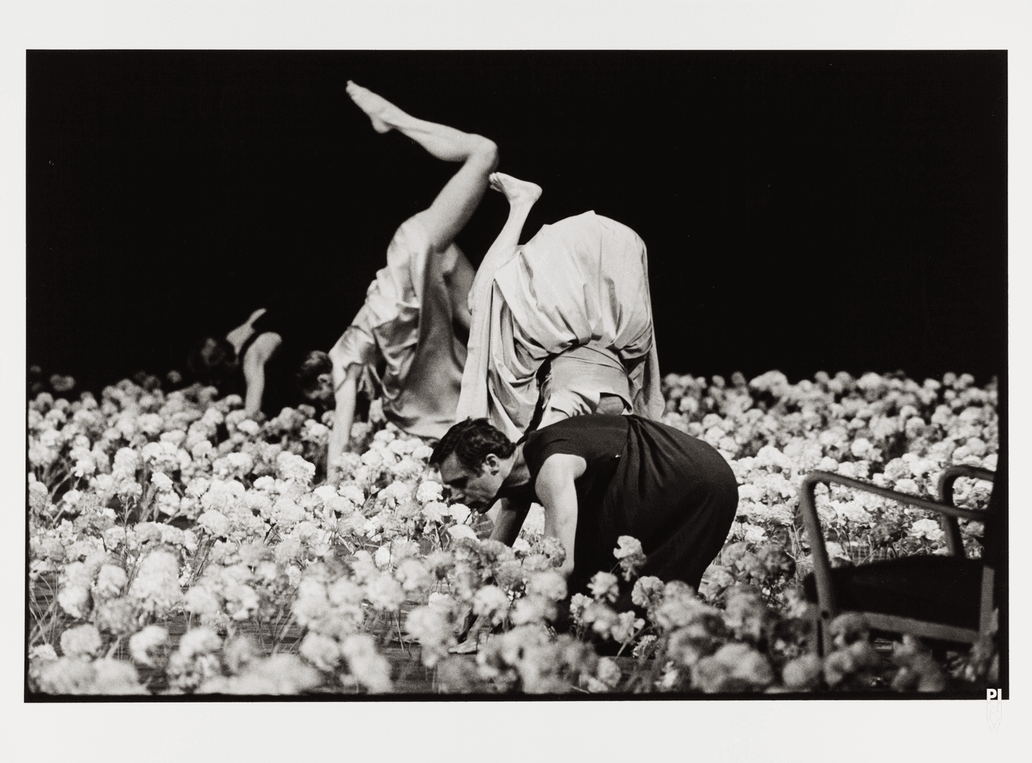 Ed Kortlandt dans « Nelken (Les œillets) » de Pina Bausch