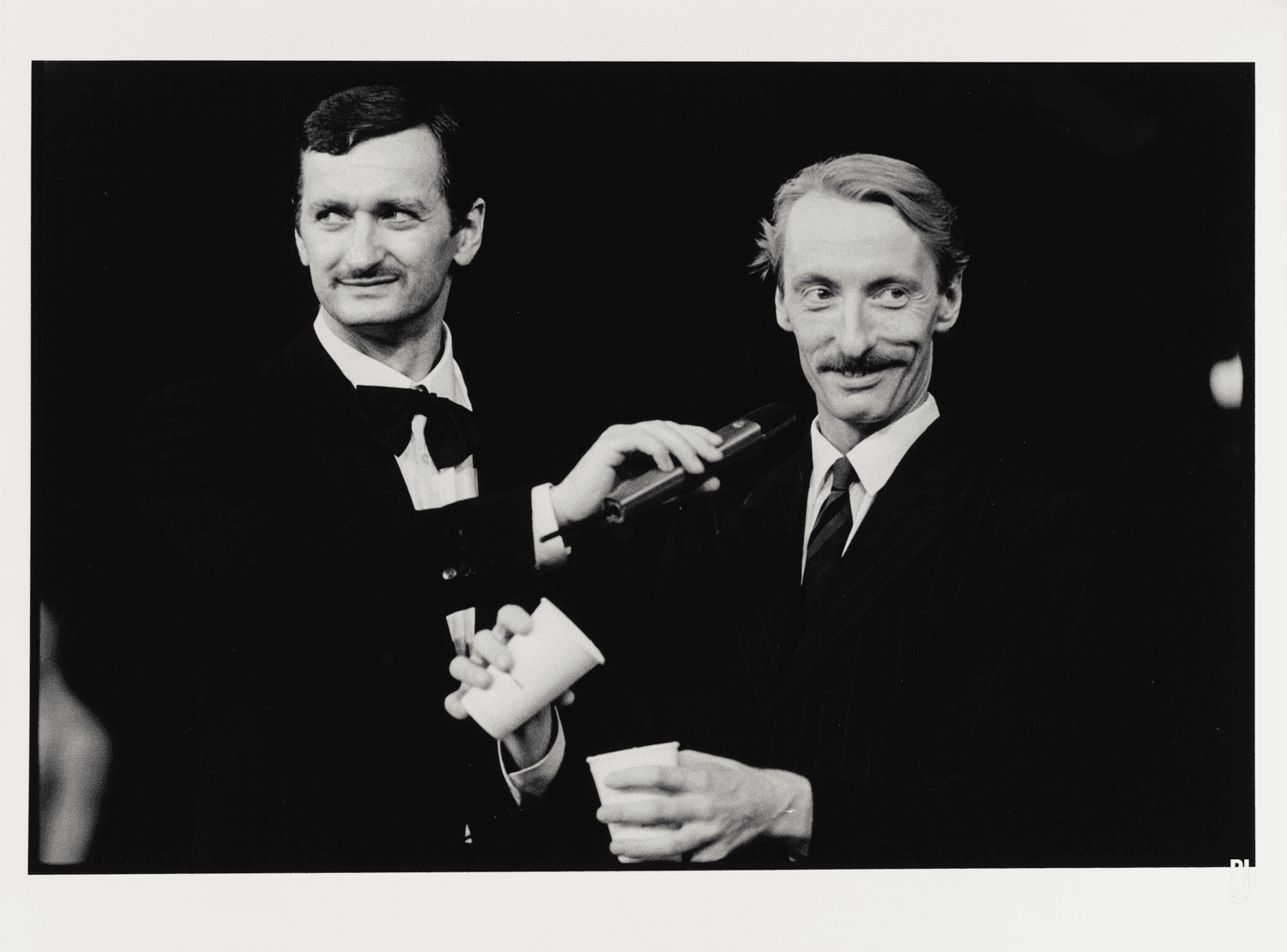 Dominique Mercy et Jan Minařík dans « Nelken (Les œillets) » de Pina Bausch