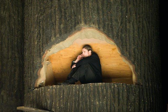 Michael Strecker in „Nur Du“ von Pina Bausch mit Tanztheater Wuppertal im Opernhaus Wuppertal (Deutschland), 17. Mai 2012