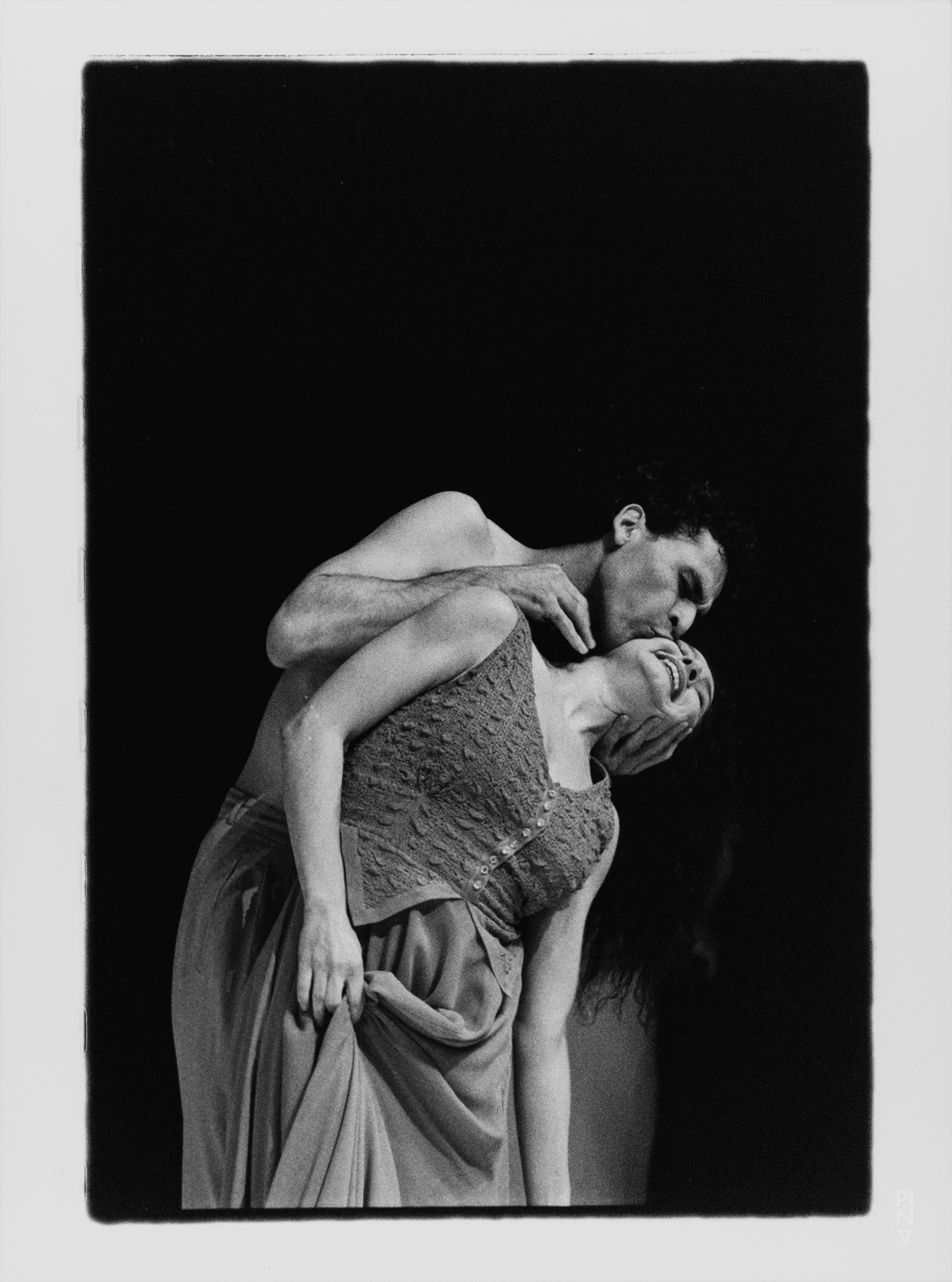 Daphnis Kokkinos und Aida Vainieri in „Nur Du“ von Pina Bausch