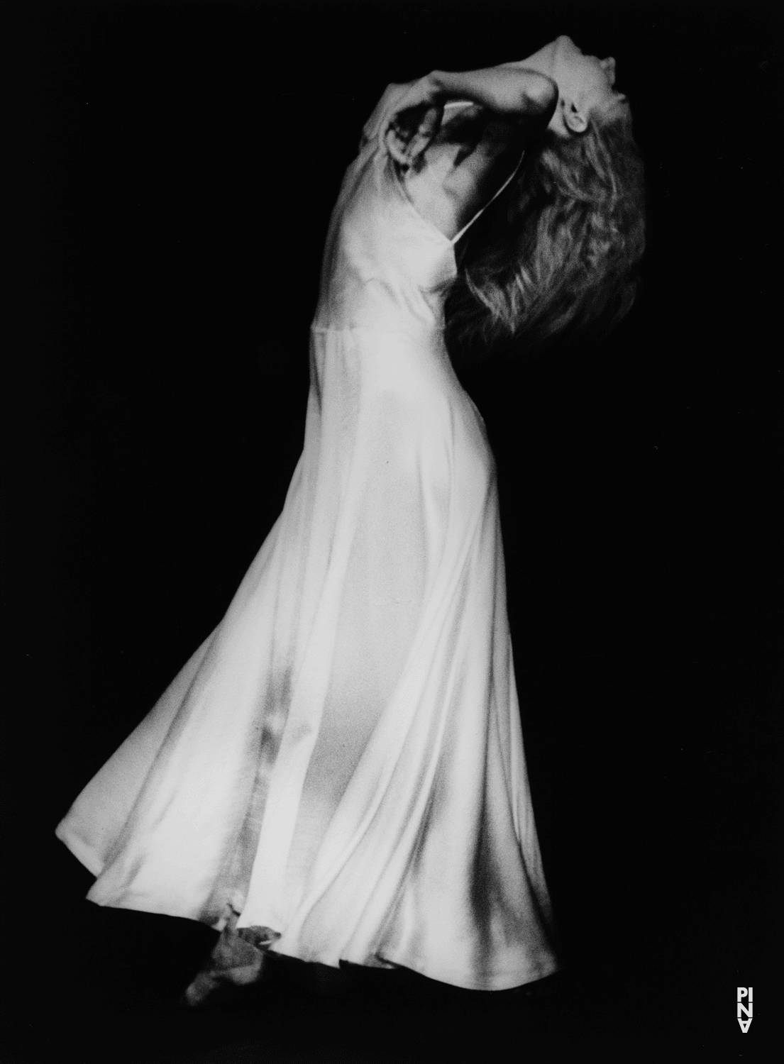 Julie Shanahan in “Nur Du (Only You)” by Pina Bausch