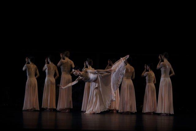 Luiza Braz Batista in “Orpheus und Eurydike” by Pina Bausch with Tanztheater Wuppertal at Opernhaus Wuppertal (Germany), April 3, 2022