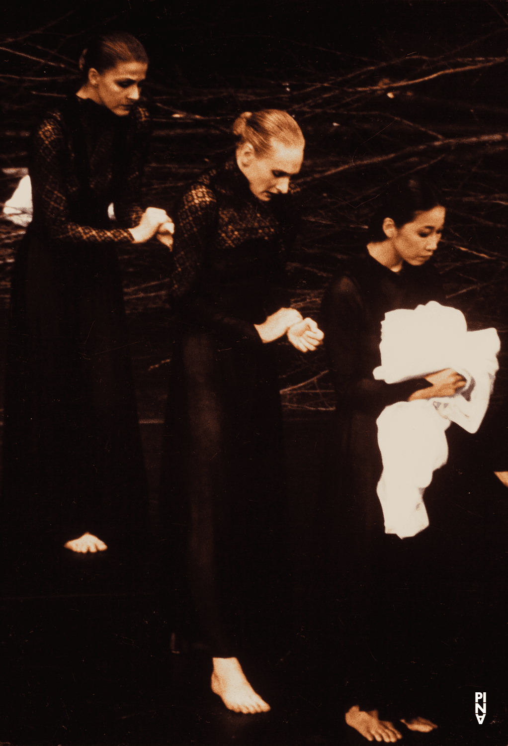 Julie Shanahan, Mariko Aoyama and Barbara Kaufmann in “Orpheus und Eurydike” by Pina Bausch
