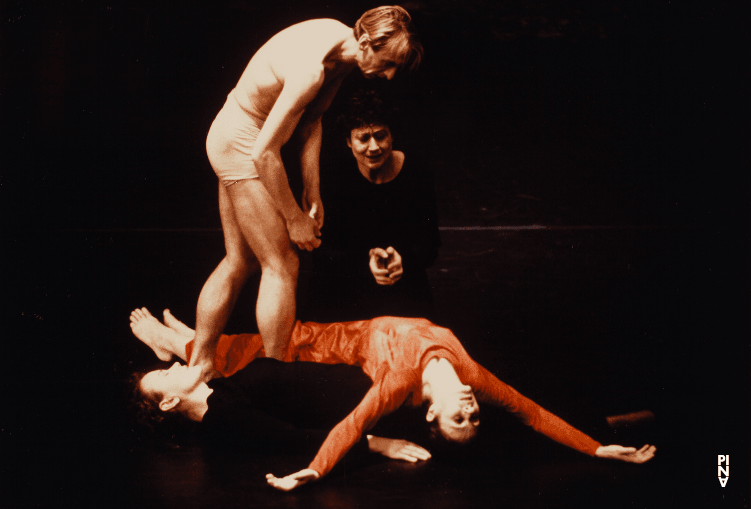 Dominique Mercy and Malou Airaudo in “Orpheus und Eurydike” by Pina Bausch