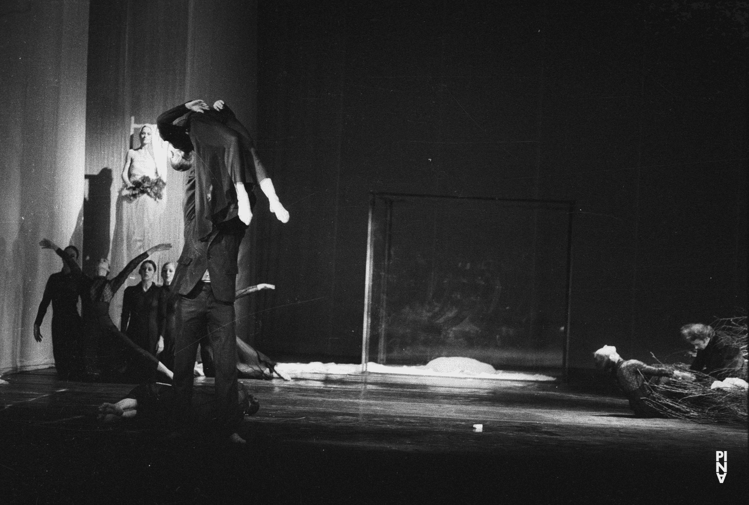 Heinz Samm und Malou Airaudo in „Orpheus und Eurydike“ von Pina Bausch