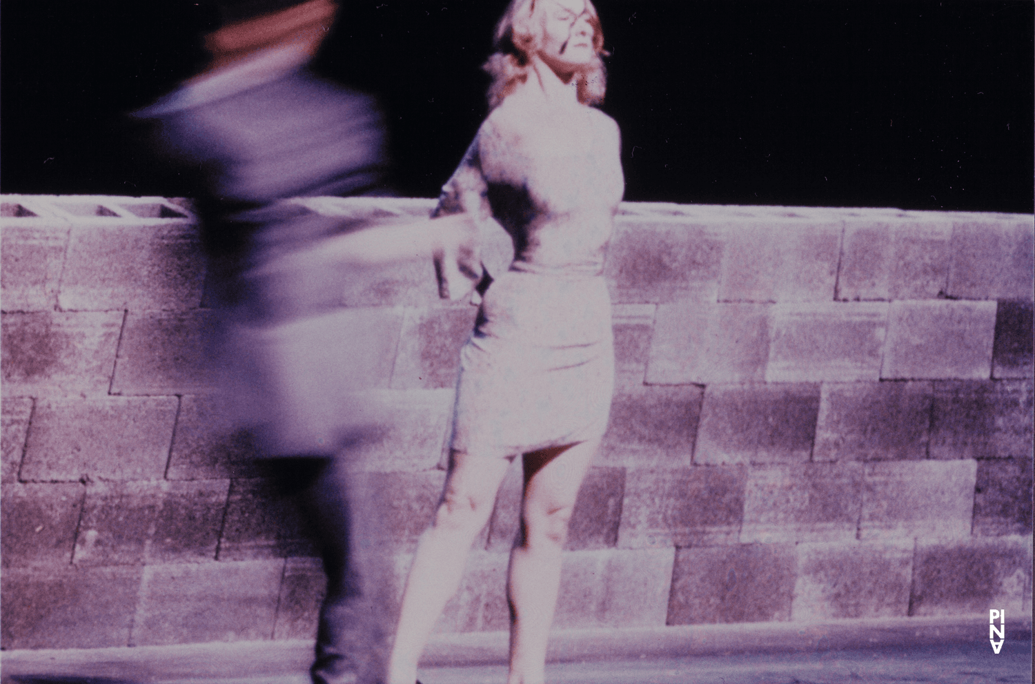 Julie Shanahan in „Palermo Palermo“ von Pina Bausch