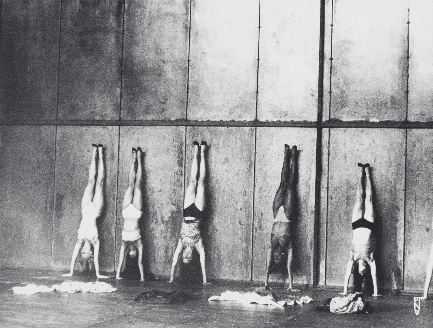 Julie Anne Stanzak and Julie Shanahan in “Palermo Palermo” by Pina Bausch