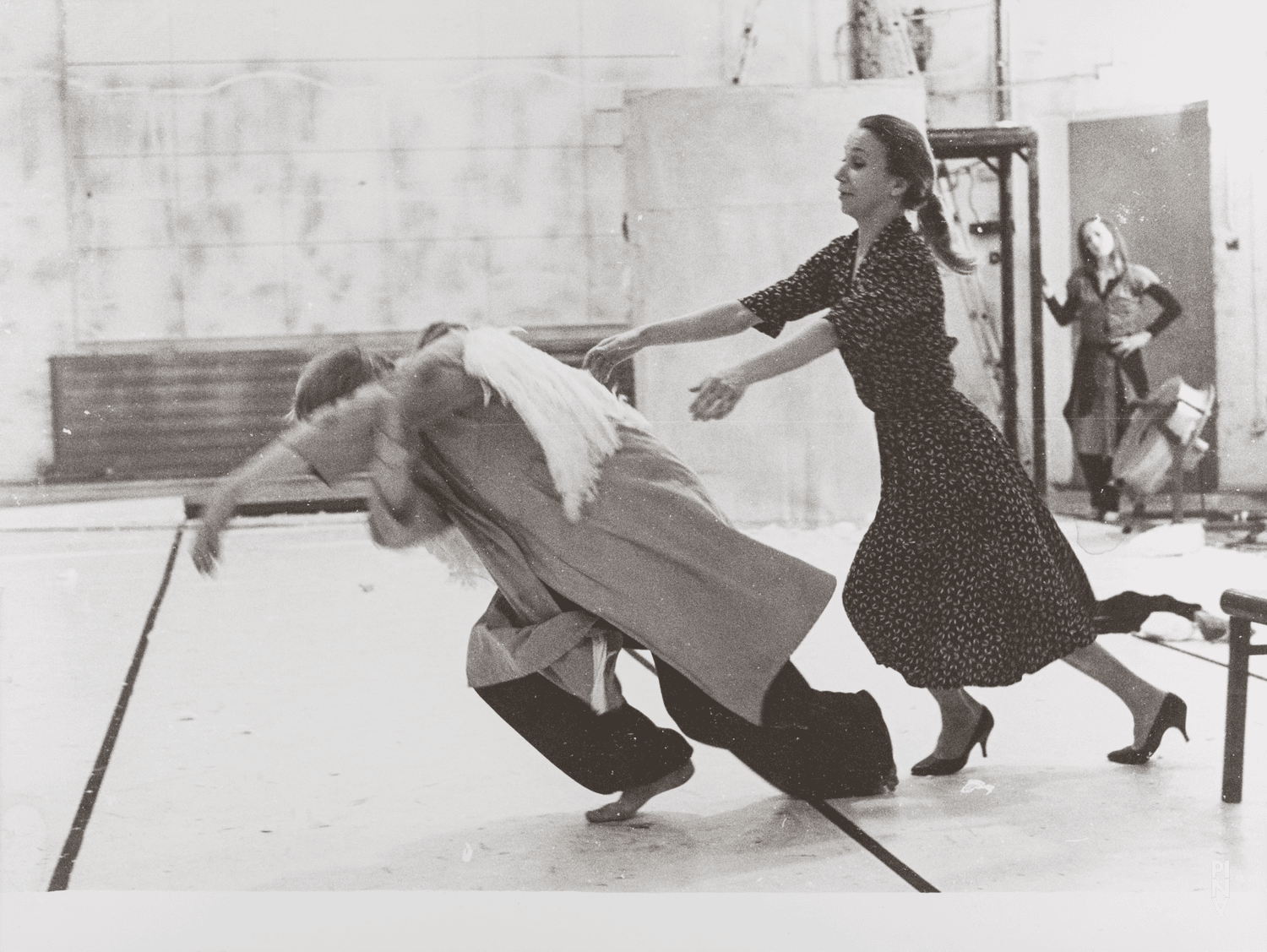 Dominique Mercy, Monika Sagon and Vivienne Newport in “Renate wandert aus (Renate Emigrates)” by Pina Bausch