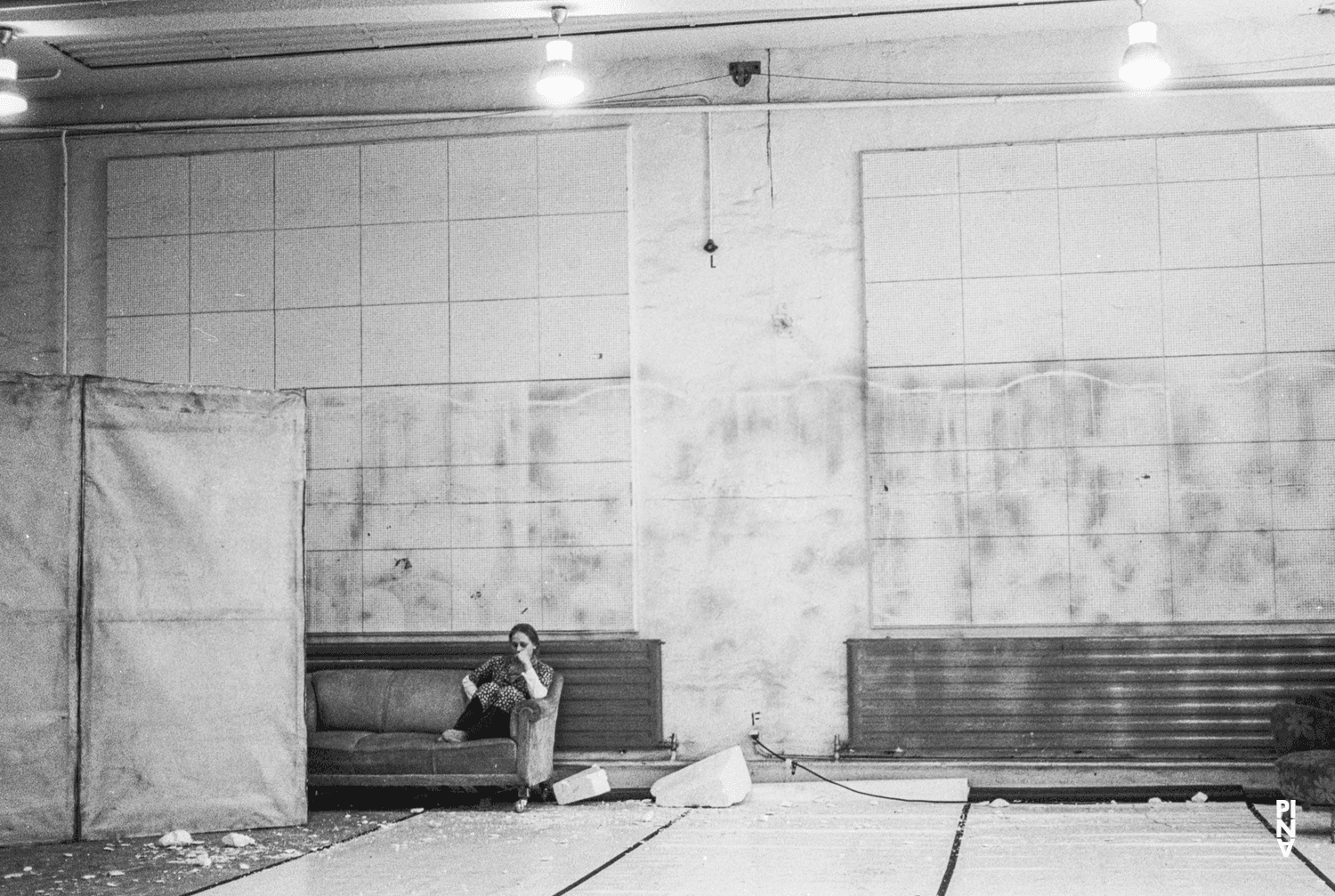 Marlis Alt in “Renate wandert aus (Renate Emigrates)” by Pina Bausch, season 1977/78