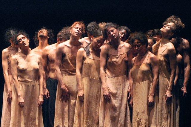 „Das Frühlingsopfer“ von Pina Bausch, Spielzeit 2007/08