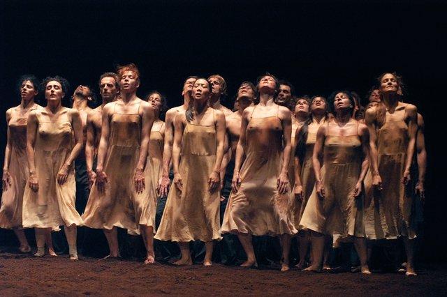 „Das Frühlingsopfer“ von Pina Bausch, Spielzeit 2007/08