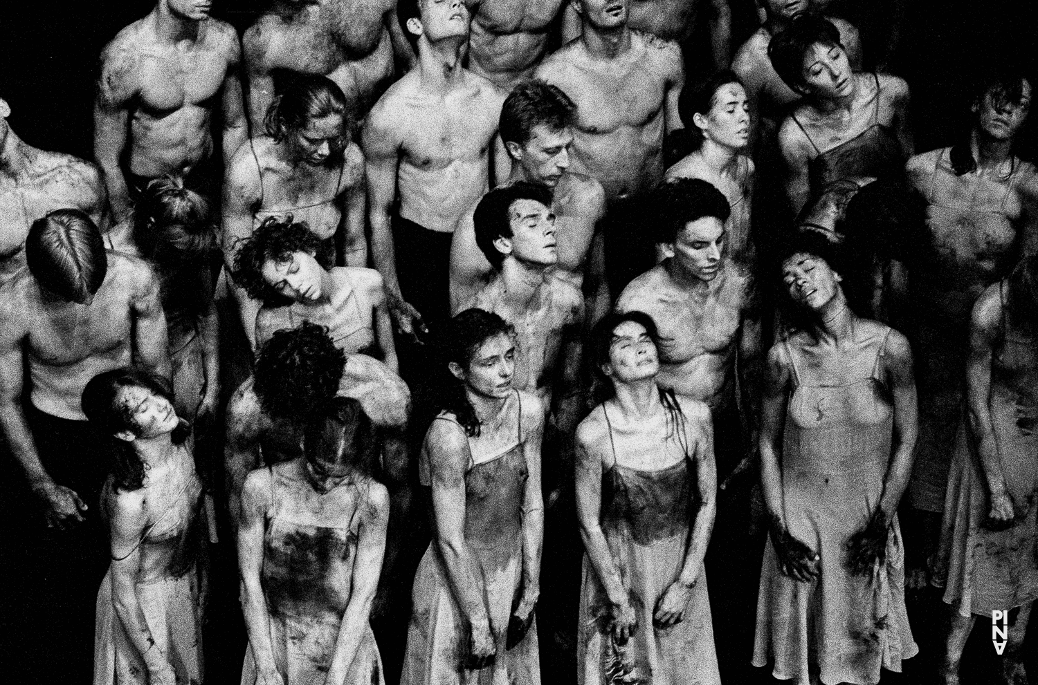 „Das Frühlingsopfer“ von Pina Bausch in der Opéra de Paris Garnier