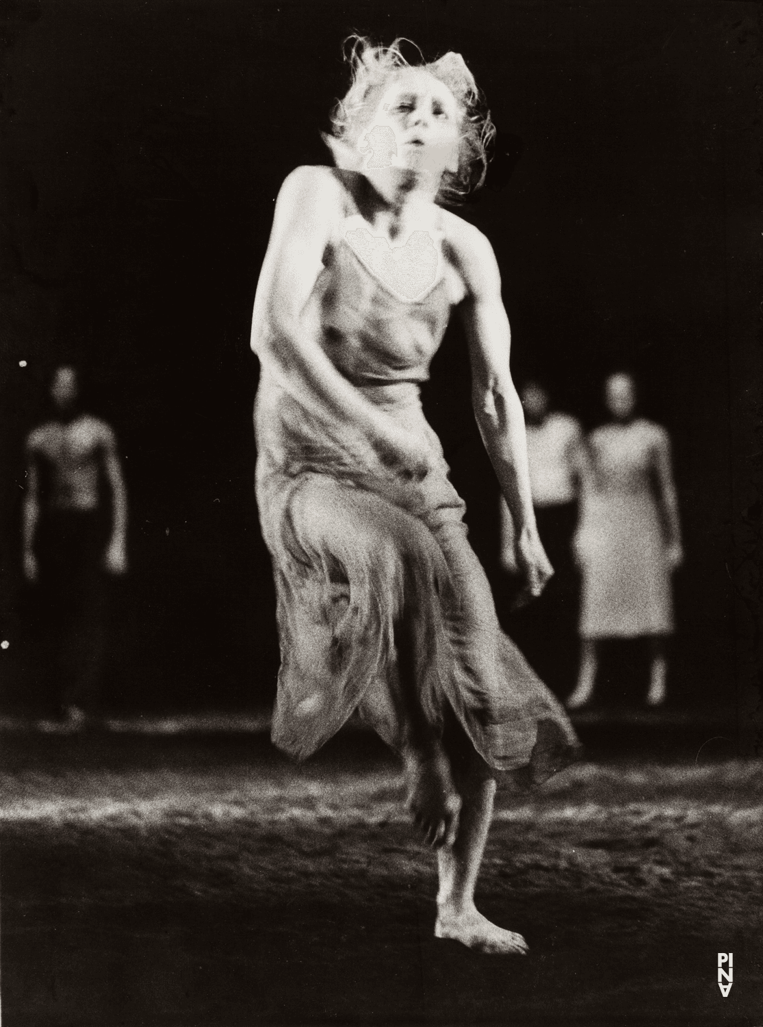 Marlis Alt in „Das Frühlingsopfer“ von Pina Bausch