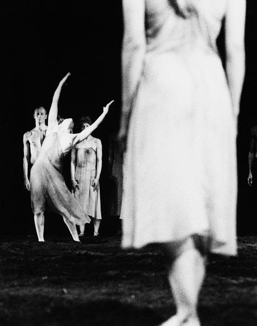 Finola Cronin and Jakob Haahr Andersen in “The Rite of Spring” by Pina Bausch at Opernhaus Wuppertal, season 1992/93