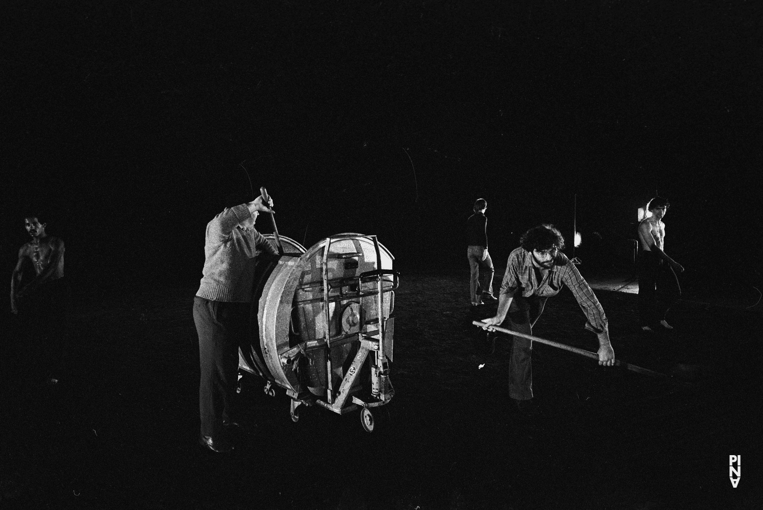 Rolf Borzik, Arnaldo Alvarez and Arthur Rosenfeld in “Le Sacre du printemps / Das Frühlingsopfer” by Pit Weyrich, season 1978/79