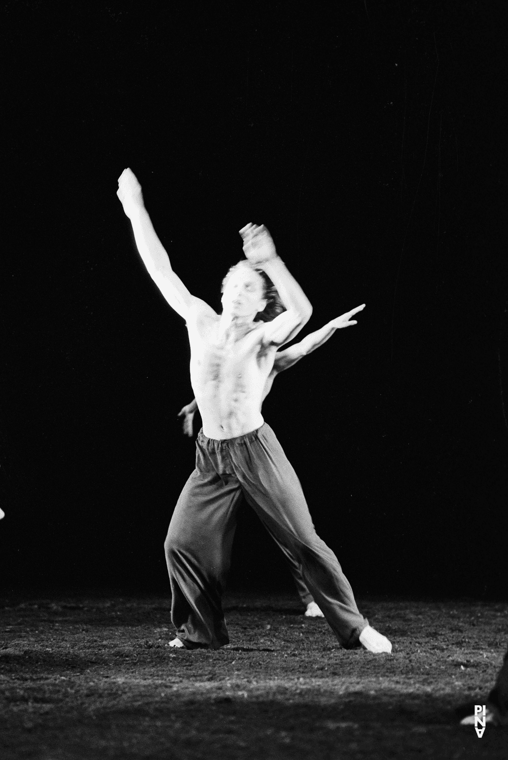 Francis Viet in „Das Frühlingsopfer“ von Pina Bausch im Opernhaus Wuppertal, Spielzeit 1981/82