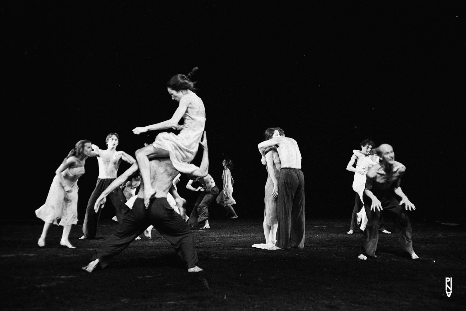 „Das Frühlingsopfer“ von Pina Bausch im Opernhaus Wuppertal, Spielzeit 1981/82