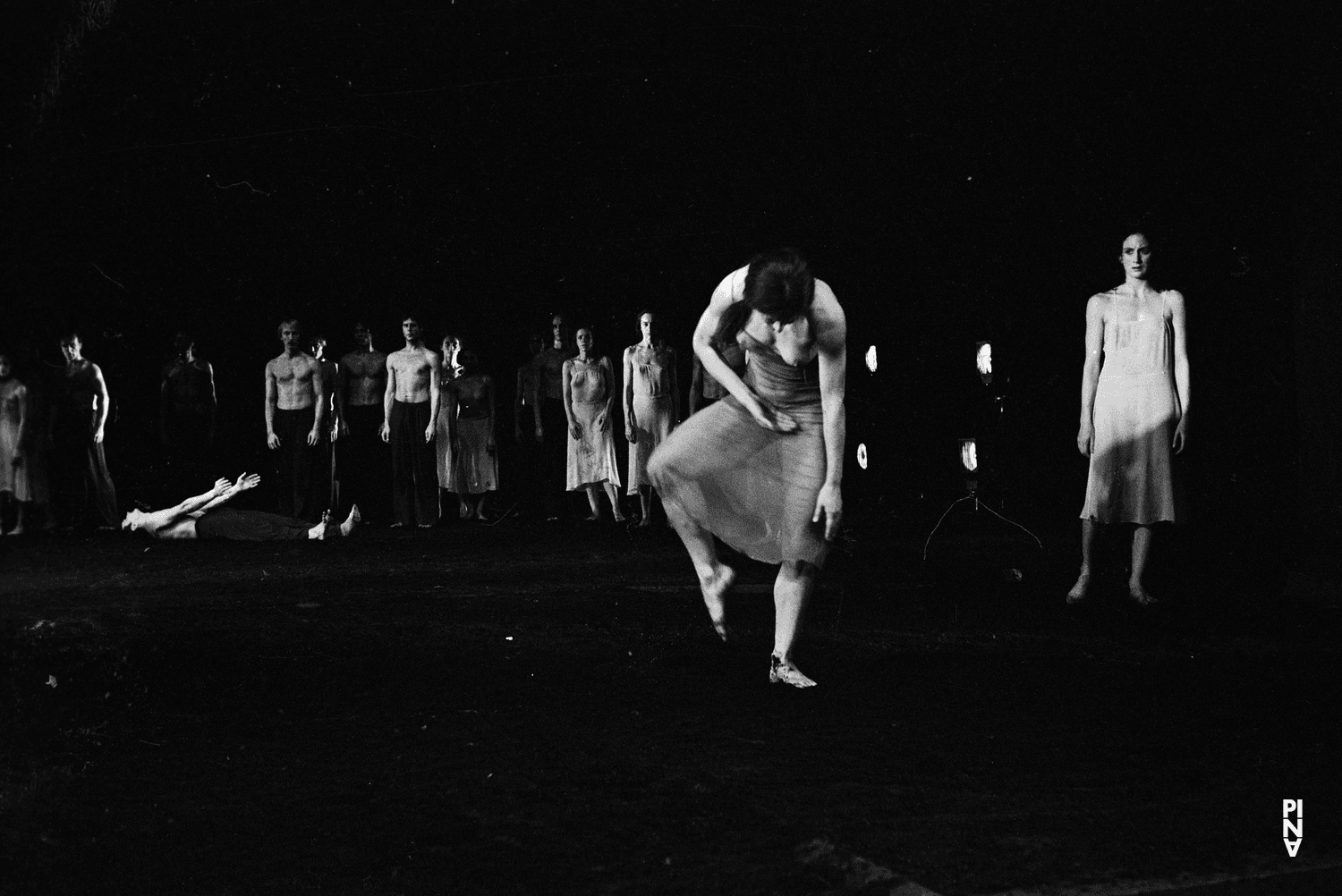 « Le Sacre du printemps » de Pina Bausch à l'Opernhaus Wuppertal, saison 1981/82