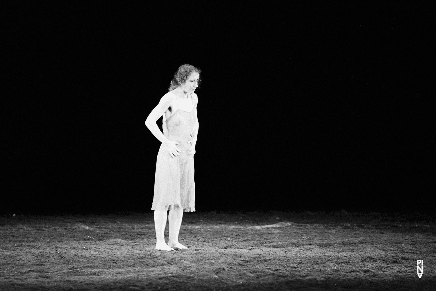 Beatrice Libonati dans « Le Sacre du printemps » de Pina Bausch à l'Opernhaus Wuppertal, saison 1981/82