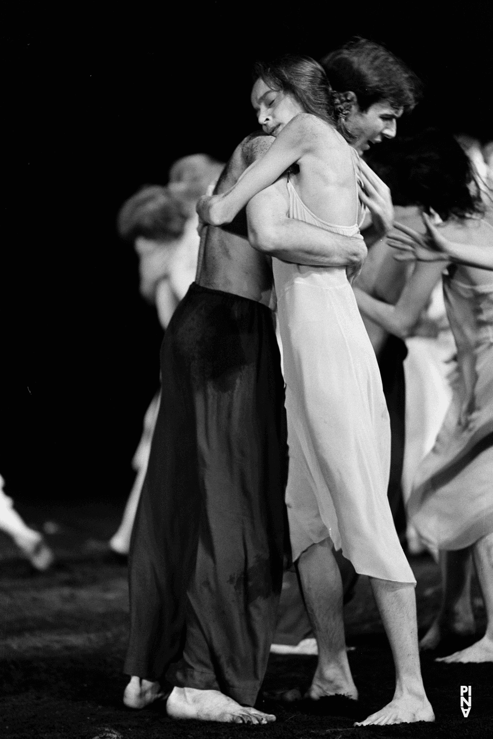 Urs Kaufmann et Anne Martin dans « Le Sacre du printemps » de Pina Bausch à l'Opernhaus Wuppertal, saison 1981/82