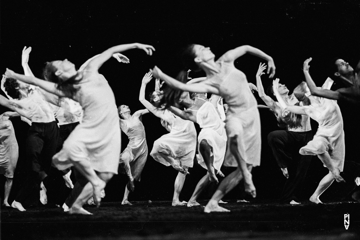 Arnaldo Alvarez, Vivienne Newport und Heinz Samm in „Das Frühlingsopfer“ von Pina Bausch