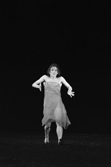 Beatrice Libonati in “The Rite of Spring” by Pina Bausch at Opernhaus Wuppertal, season 1986/87