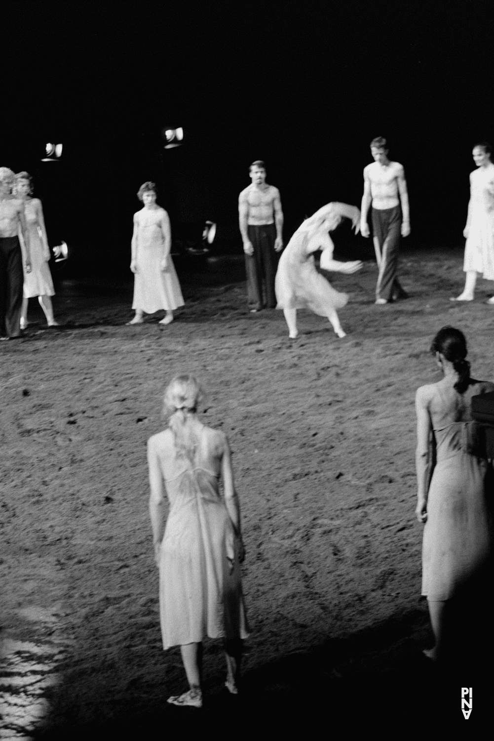 „Das Frühlingsopfer“ von Pina Bausch im Koninklijk Theater Carré Amsterdam, Spielzeit 1994/95