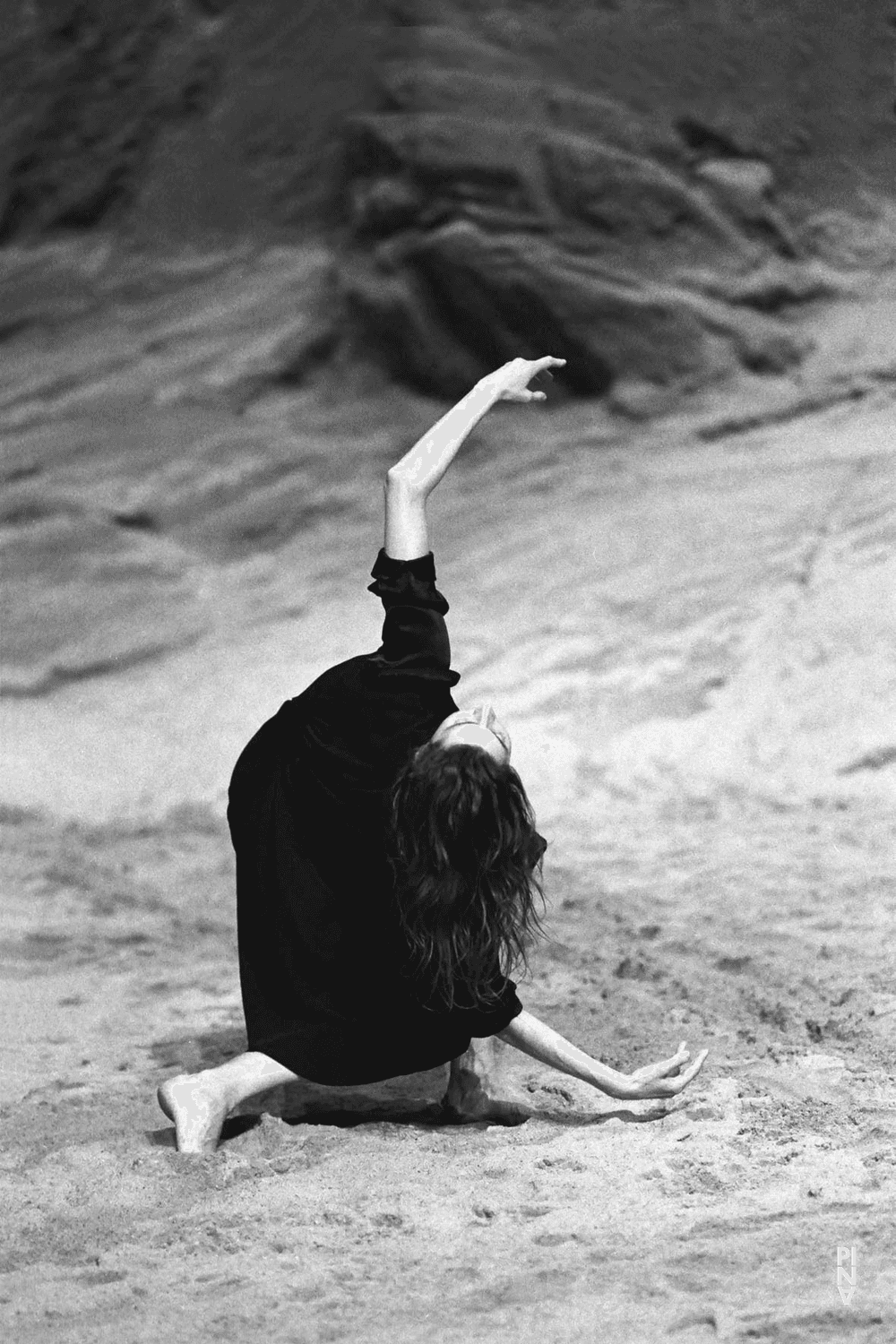 Héléna Pikon in „Das Stück mit dem Schiff“ von Pina Bausch mit Tanztheater Wuppertal im Théâtre de la Ville Paris (Frankreich), 6. April 1994