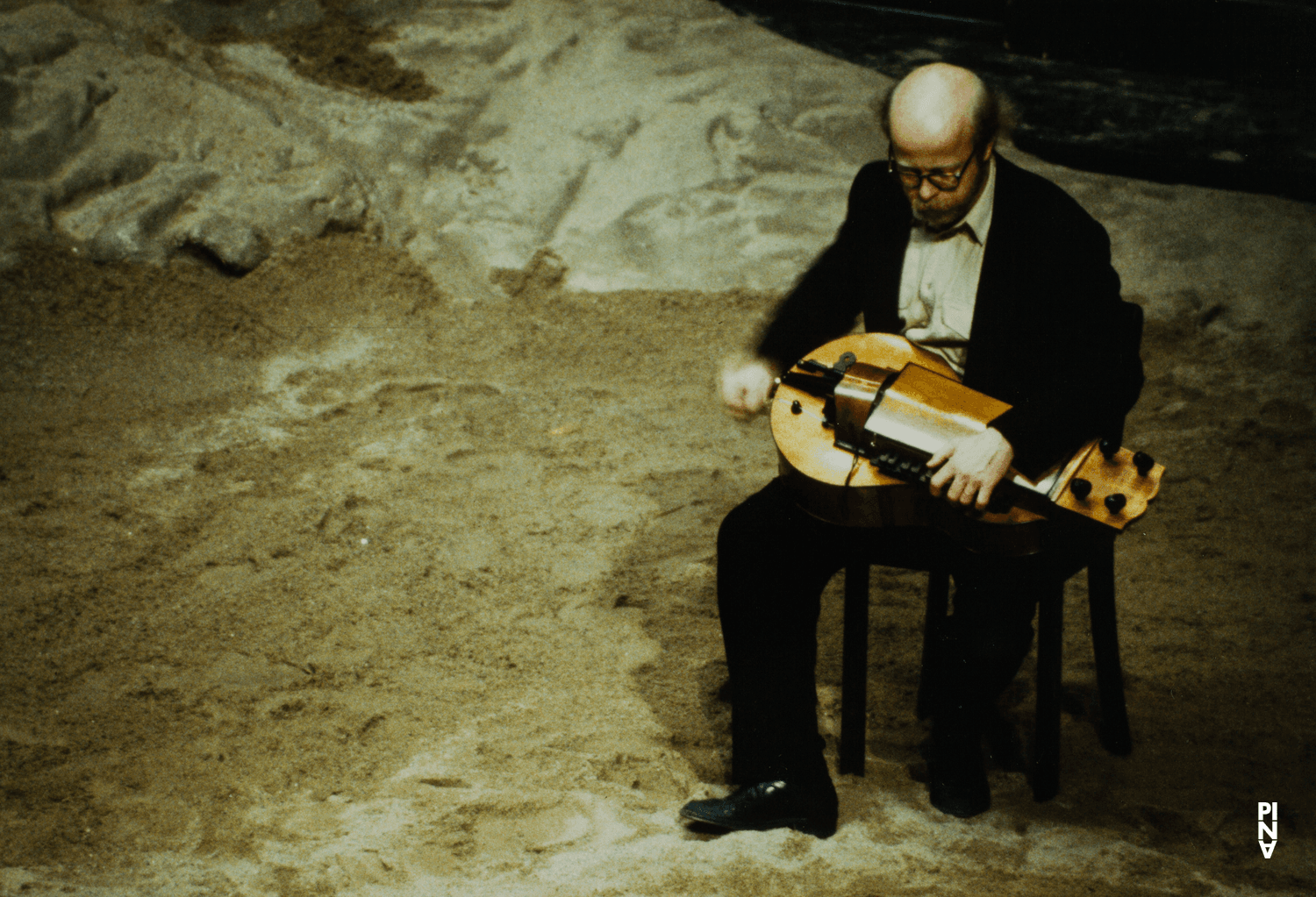 Matthias Burkert in “Das Stück mit dem Schiff (The Piece with the Ship)” by Pina Bausch