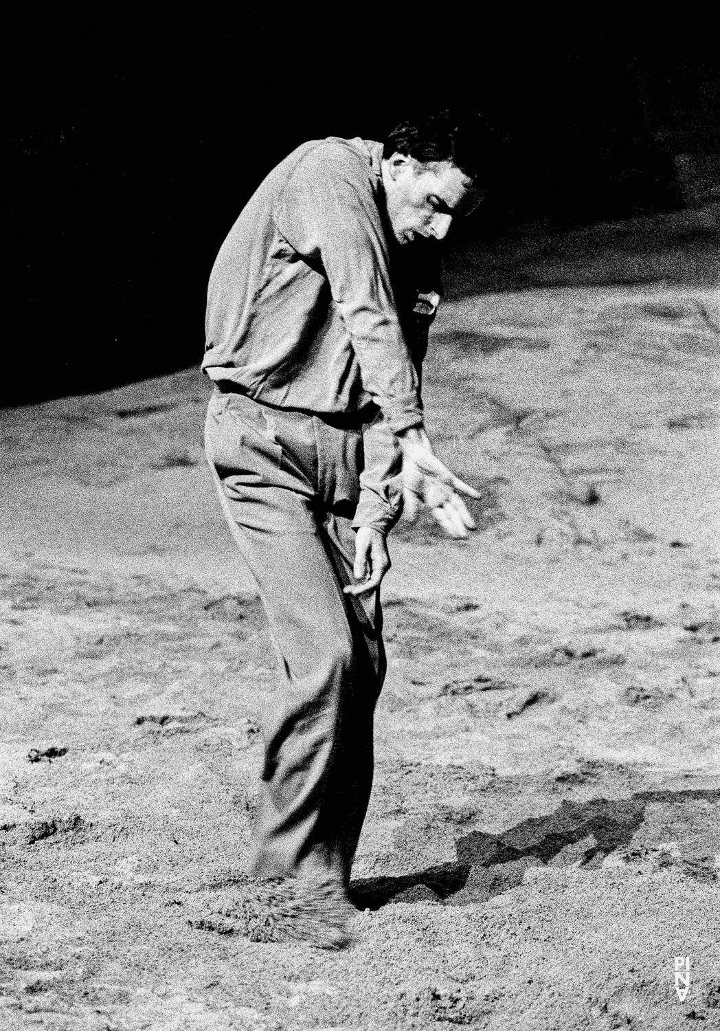 Bernd Uwe Marszan in “Das Stück mit dem Schiff (The Piece with the Ship)” by Pina Bausch