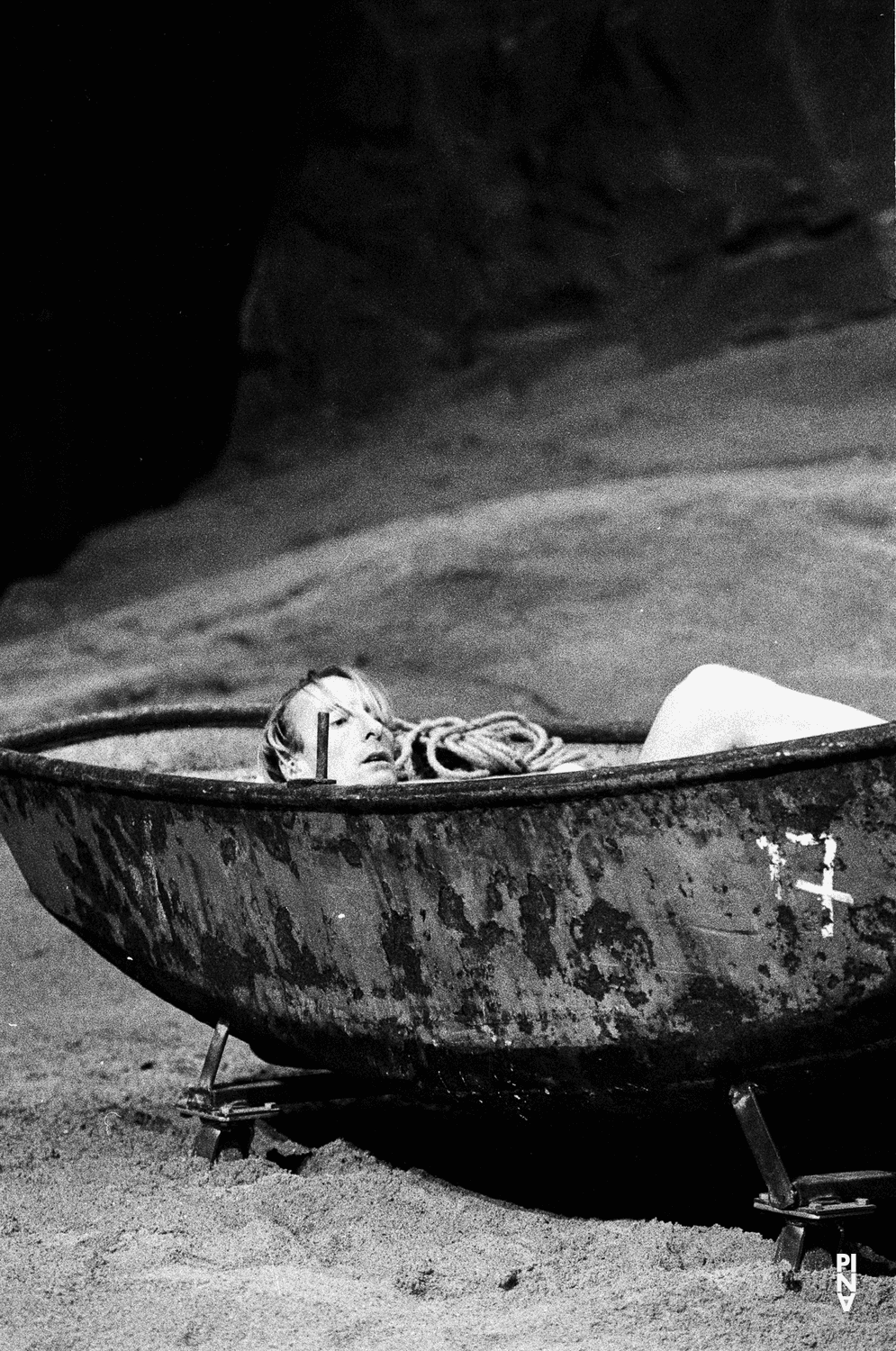 Dominique Mercy in “Das Stück mit dem Schiff (The Piece with the Ship)” by Pina Bausch