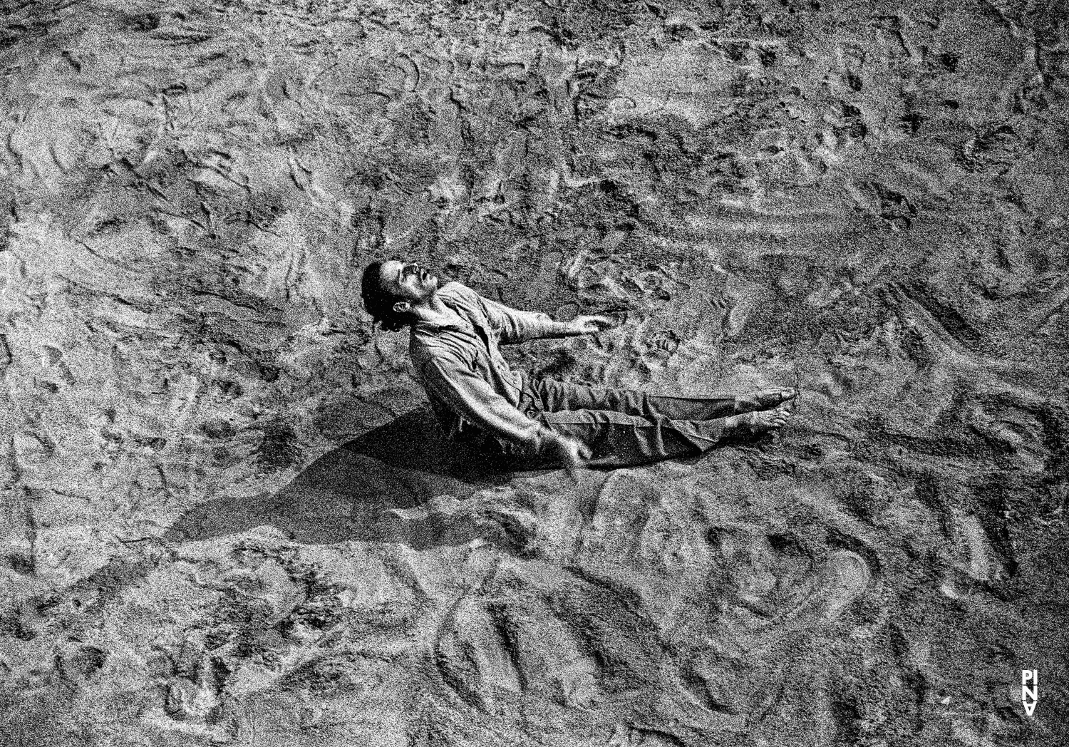 Bernd Uwe Marszan in “Das Stück mit dem Schiff (The Piece with the Ship)” by Pina Bausch