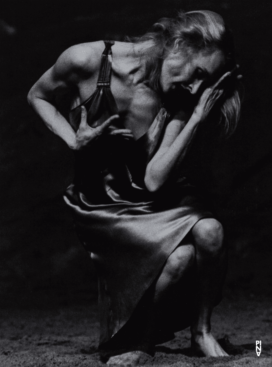 Julie Shanahan dans « Das Stück mit dem Schiff (La pièce au bateau) » de Pina Bausch