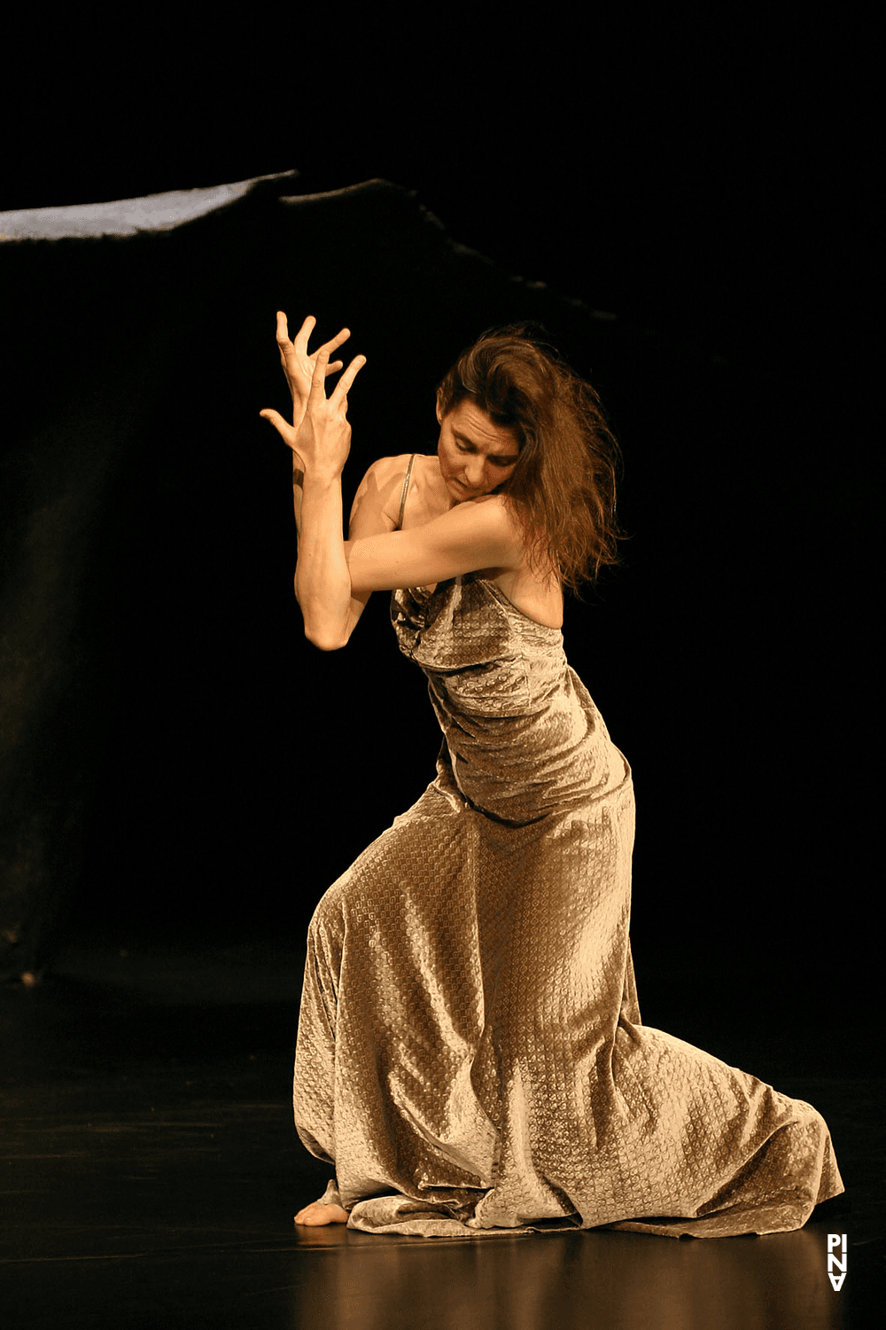 Héléna Pikon in “Ten Chi” by Pina Bausch with Tanztheater Wuppertal at Schauspielhaus Wuppertal (Germany), May 7, 2004