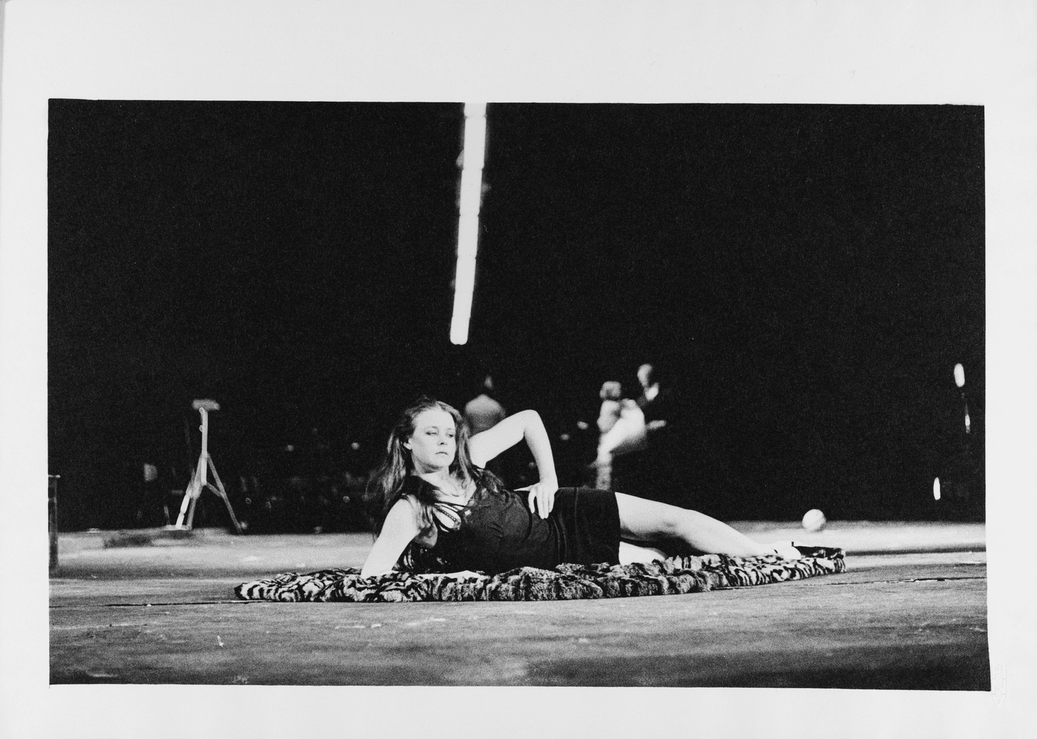 Josephine Ann Endicott in „Die sieben Todsünden“ von Pina Bausch im Opernhaus Wuppertal, Spielzeit 1975/76