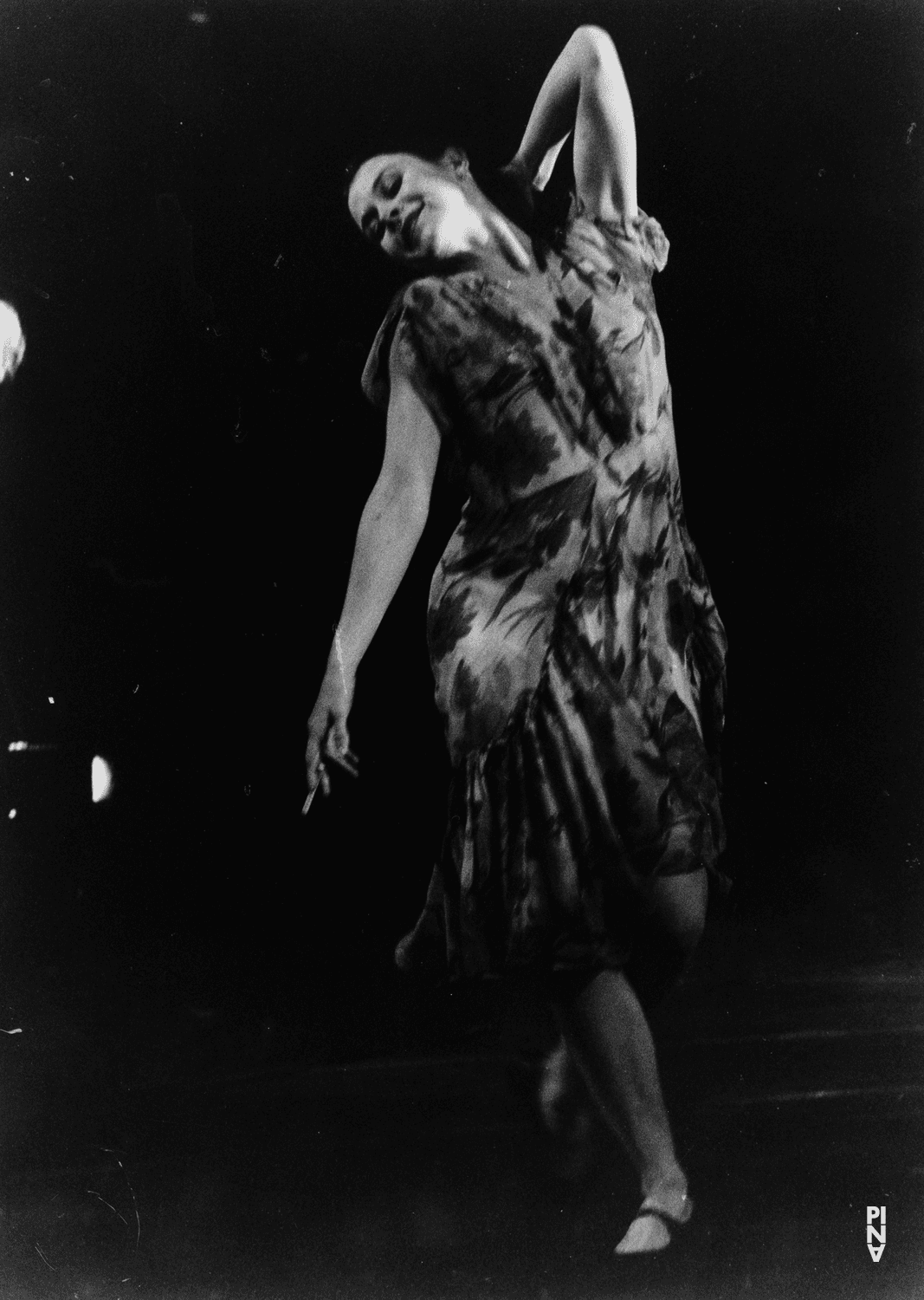 Josephine Ann Endicott dans « Les Sept Péchés capitaux » de Pina Bausch