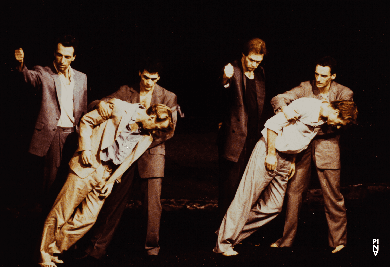 « Ein Trauerspiel (Jeu de deuil) » de Pina Bausch au Schauspielhaus Wuppertal, saison 1993/94