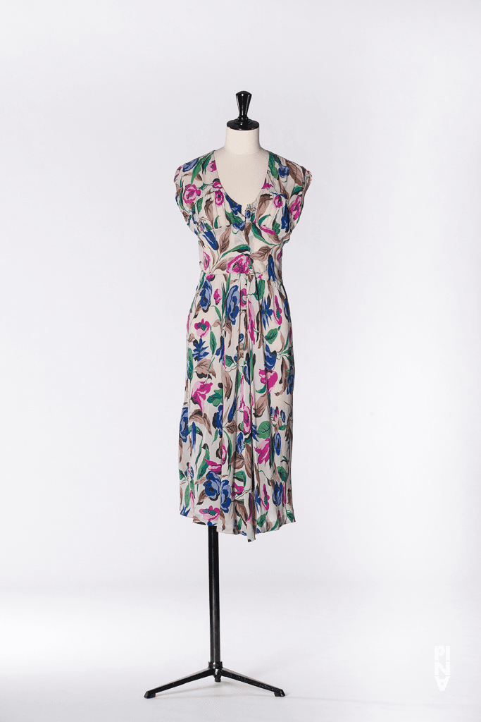 Kurzes Kleid, getragen in „Viktor“ von Pina Bausch