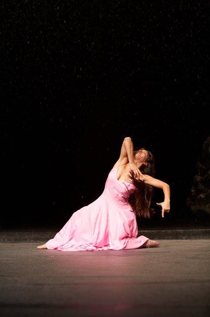 Silvia Farias Heredia in “Vollmond (Full Moon)” by Pina Bausch with Tanztheater Wuppertal at Schauspielhaus Wuppertal (Germany), Sept. 27, 2006