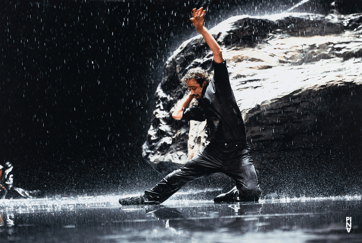 Jorge Puerta Armenta in „Vollmond“ von Pina Bausch