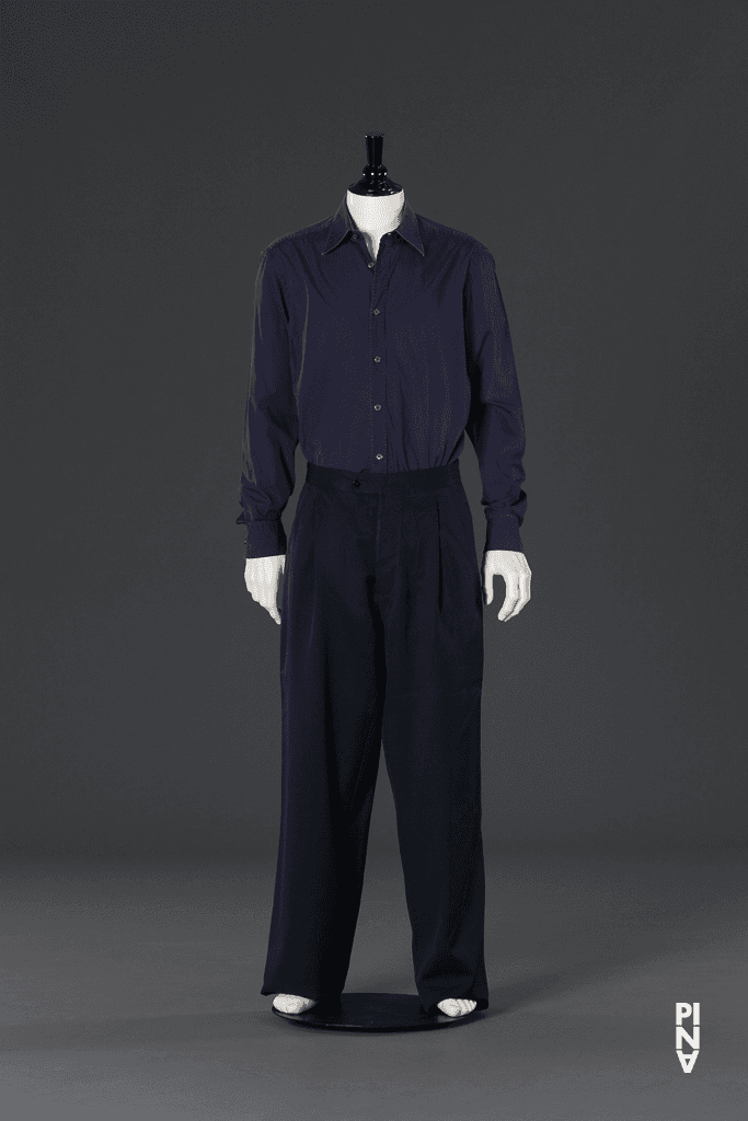 Chemise, porté dans Michael Strecker en « Vollmond (Pleine lune) » de Pina Bausch