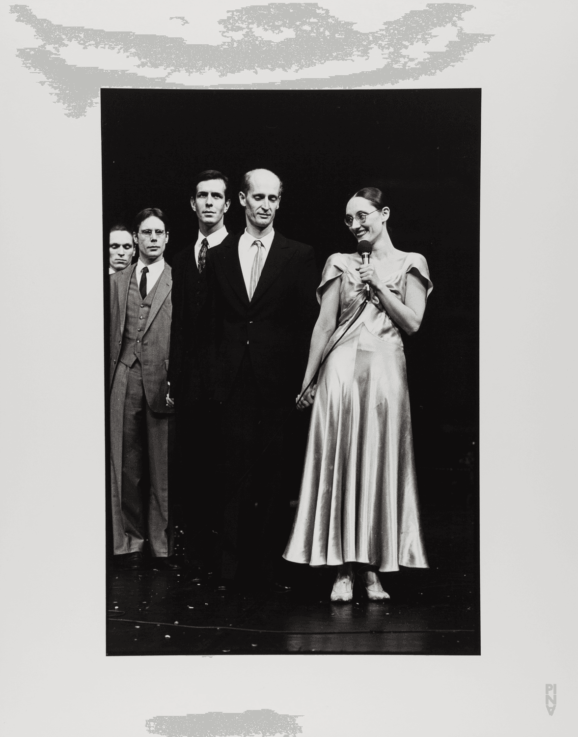 „Walzer“ von Pina Bausch im Cour d'honneur du Palais des Papes, Spielzeit 1982/83