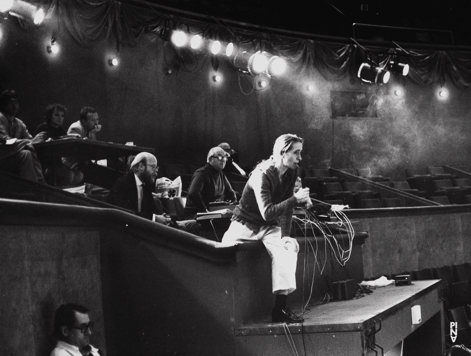 Pina Bausch und Matthias Burkert in „Walzer“ von Pina Bausch im Koninklijk Theater Carré Amsterdam, Spielzeit 1981/82