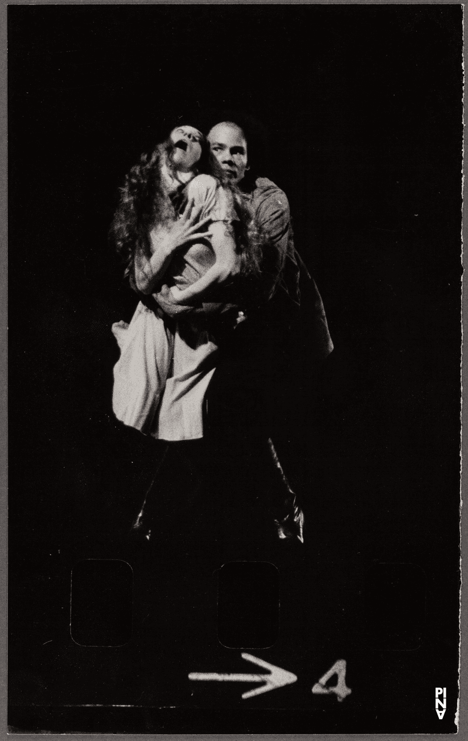 Carlos Orta and Vivienne Newport in “Wiegenlied” by Pina Bausch