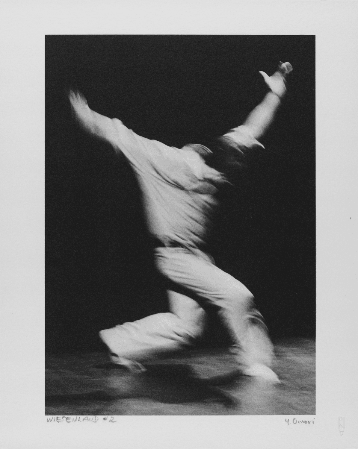 Rainer Behr in “Wiesenland” by Pina Bausch at Théâtre de la Ville Paris, season 2000/01