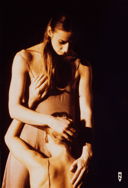 Tjitske Broersma in “Wind From West” by Pina Bausch | Photo: Helmut Drinhaus