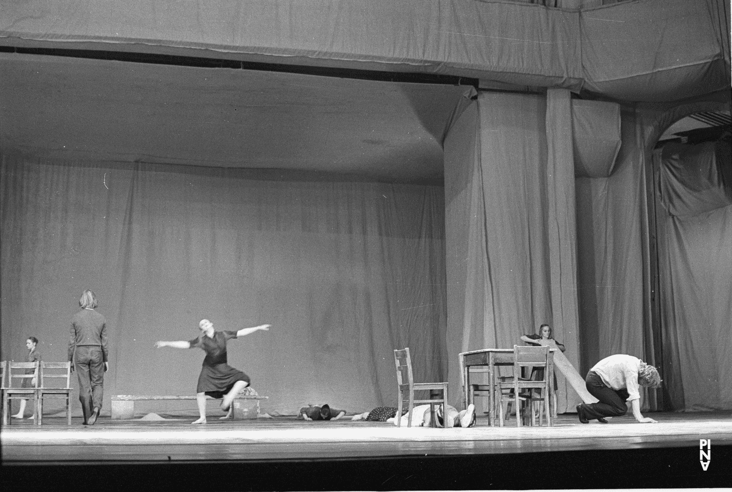Michael Diekamp, Dominique Mercy and Josephine Ann Endicott in “Adagio – Five Songs by Gustav Mahler” by Pina Bausch