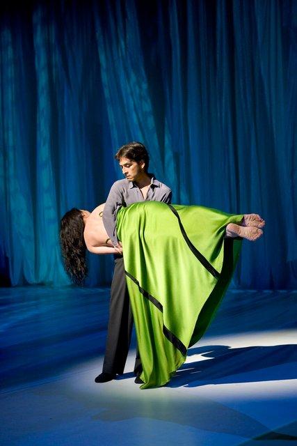 “Bamboo Blues” by Pina Bausch with Tanztheater Wuppertal at Théâtre de la Ville Paris (France), June 15, 2008