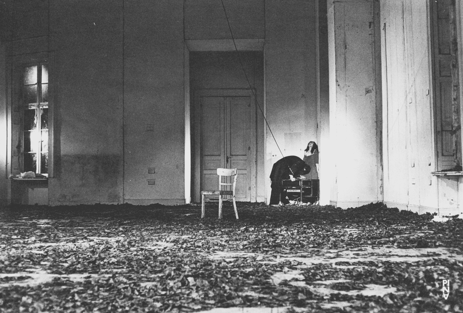 Beatrice Libonati in „Blaubart. Beim Anhören einer Tonbandaufnahme von Béla Bartóks Oper »Herzog Blaubarts Burg«“ von Pina Bausch